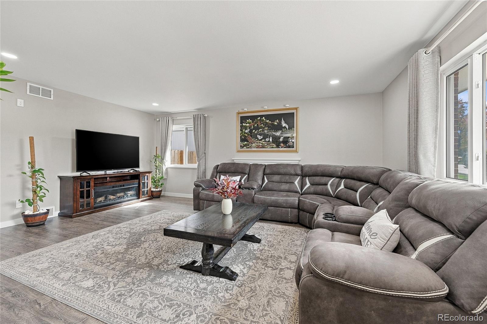 MLS Image #3 for 4630 s akron street,greenwood village, Colorado