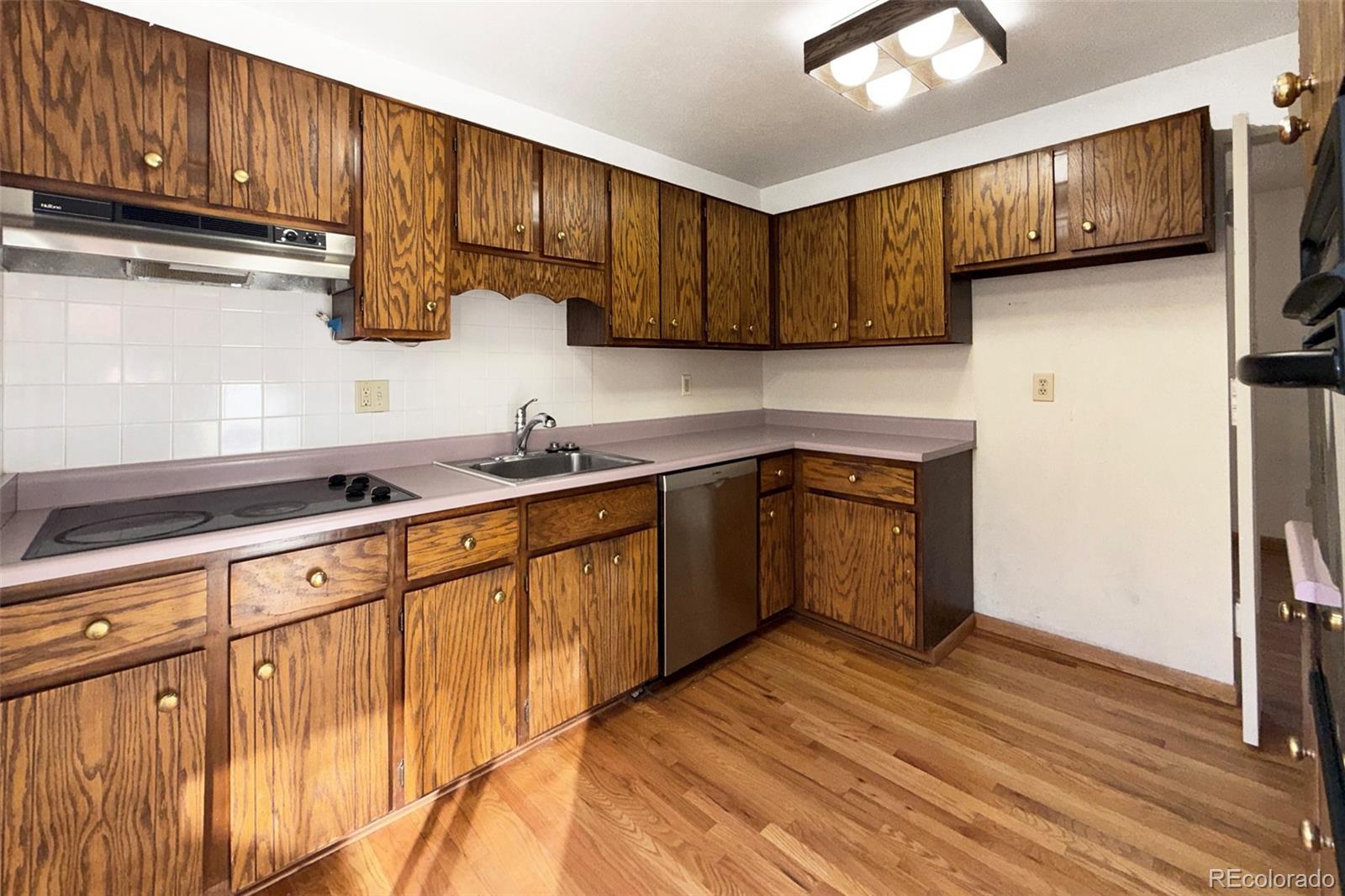 MLS Image #4 for 9379 w utah place,lakewood, Colorado