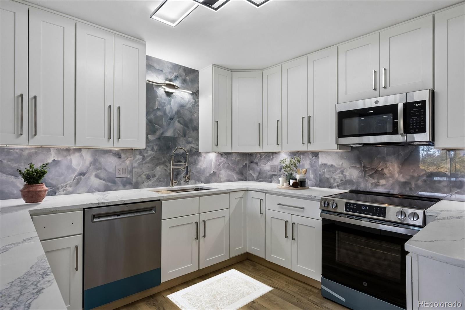 MLS Image #14 for 13691 e marina drive,aurora, Colorado