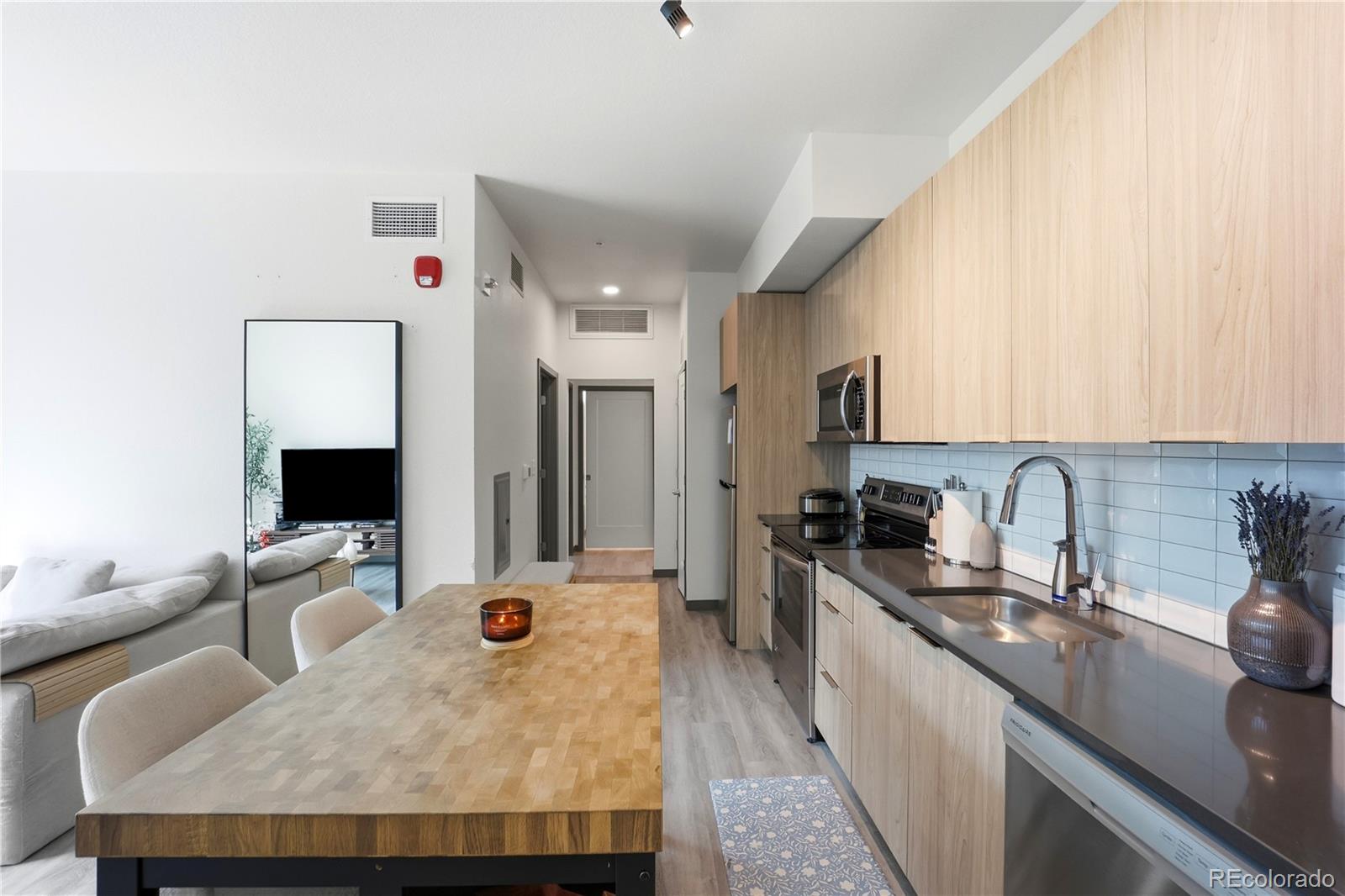 MLS Image #11 for 603  inca street,denver, Colorado