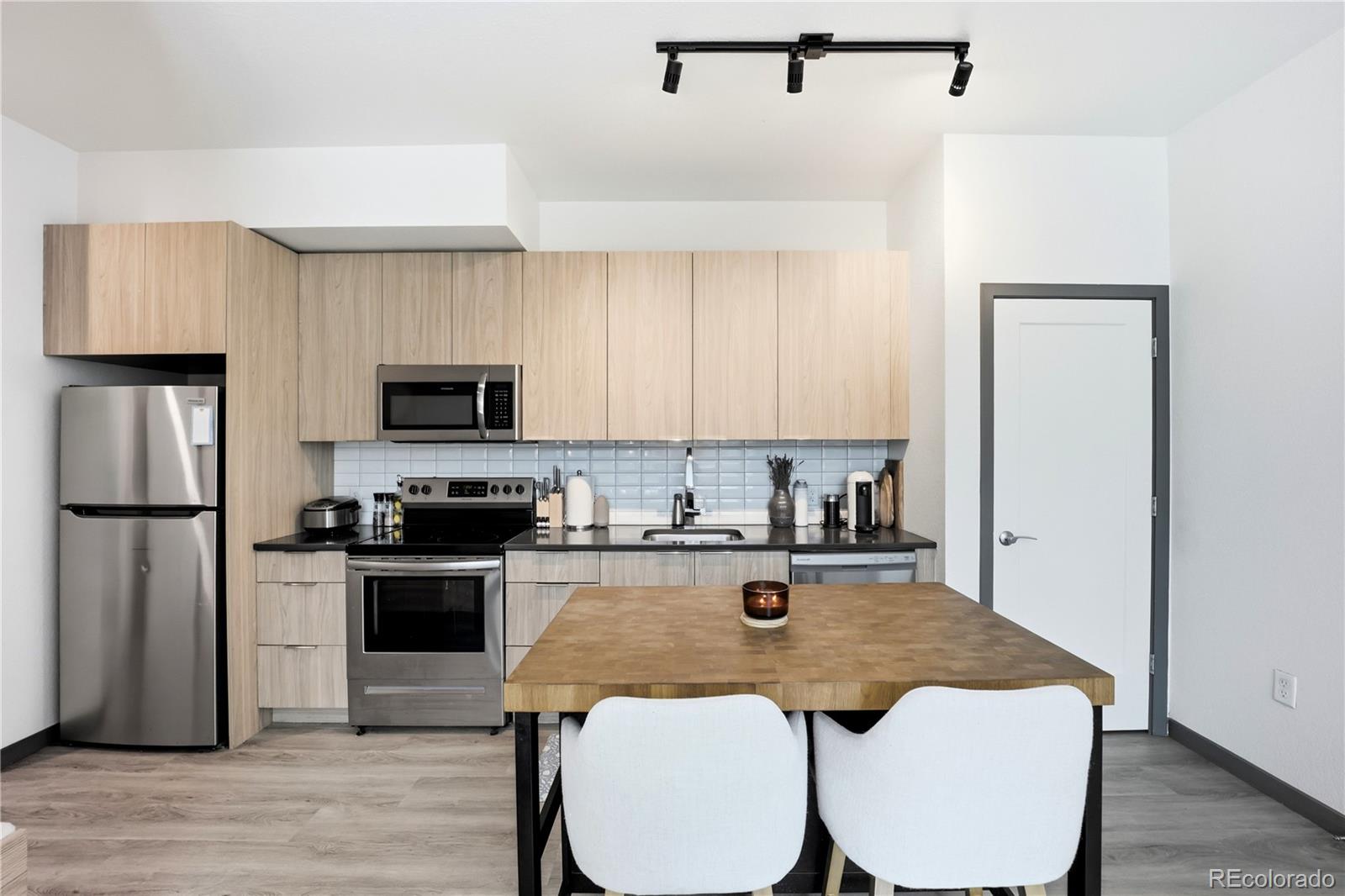 MLS Image #14 for 603  inca street,denver, Colorado