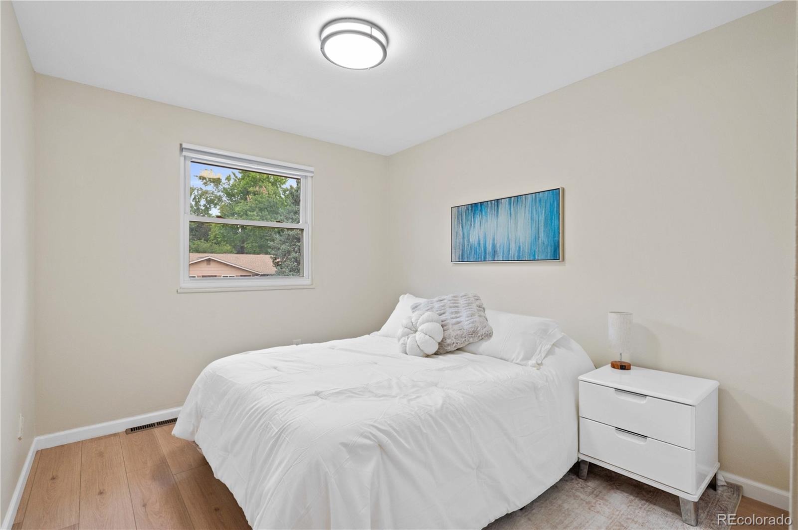 MLS Image #11 for 8722 e layton avenue,denver, Colorado