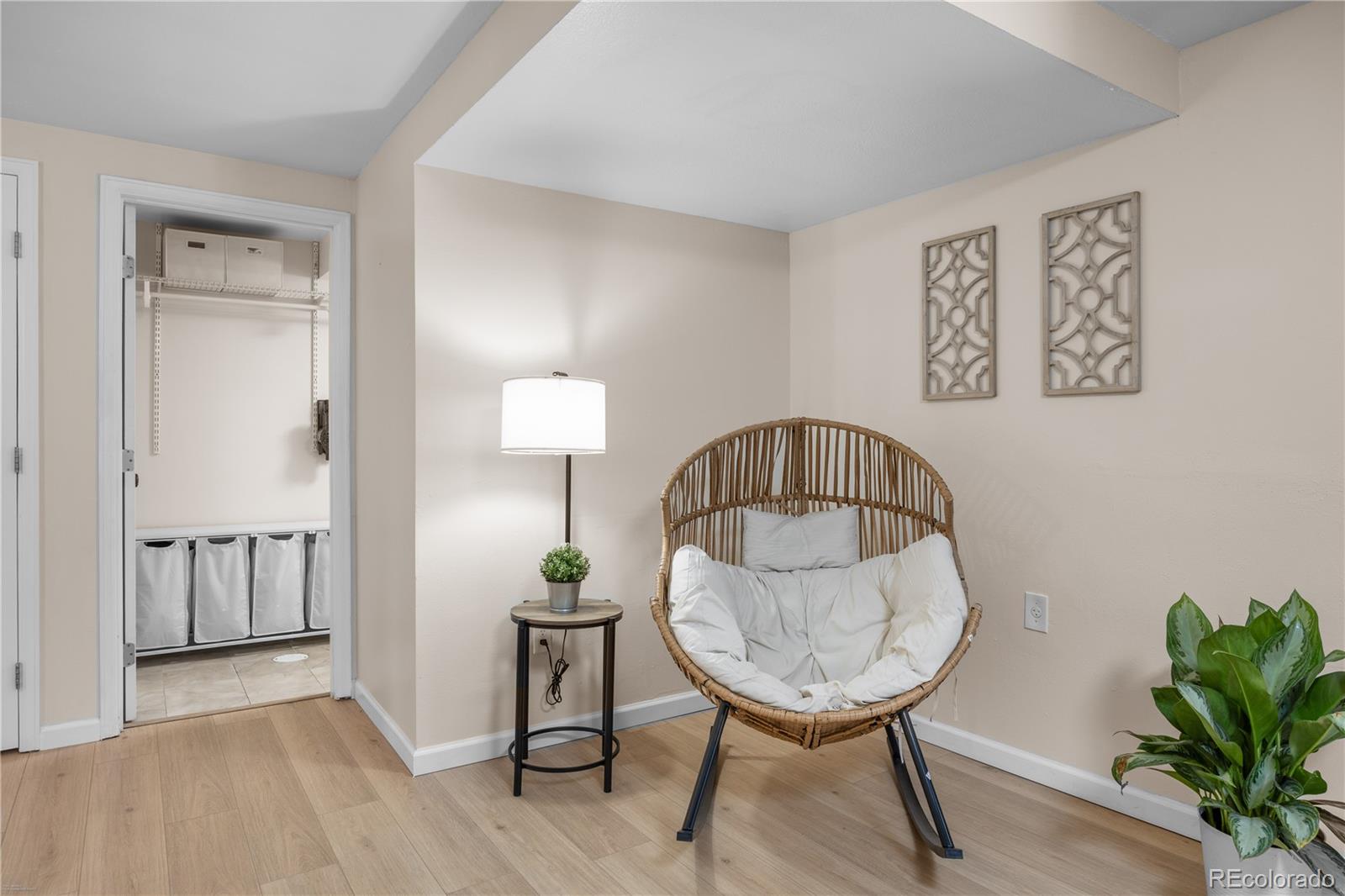 MLS Image #15 for 8722 e layton avenue,denver, Colorado