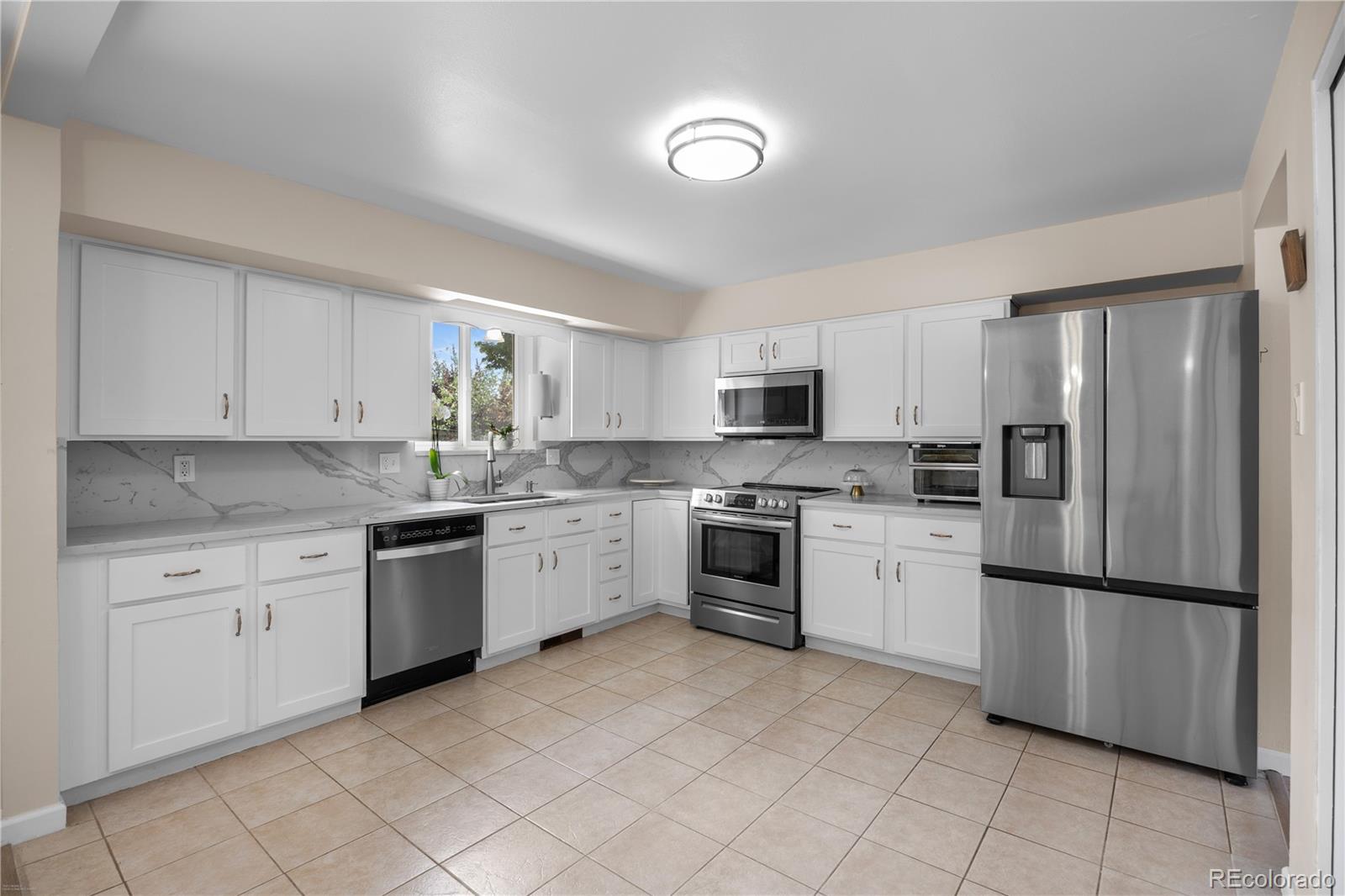 MLS Image #5 for 8722 e layton avenue,denver, Colorado