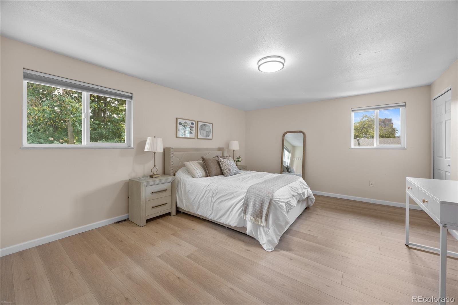 MLS Image #9 for 8722 e layton avenue,denver, Colorado
