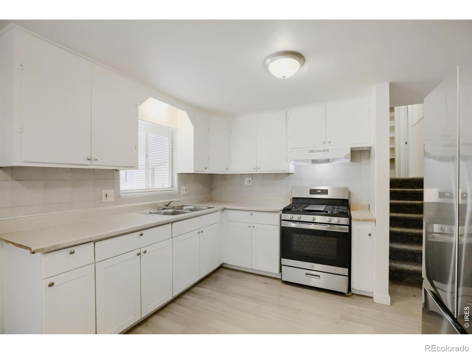 MLS Image #9 for 818  hubbard drive,longmont, Colorado