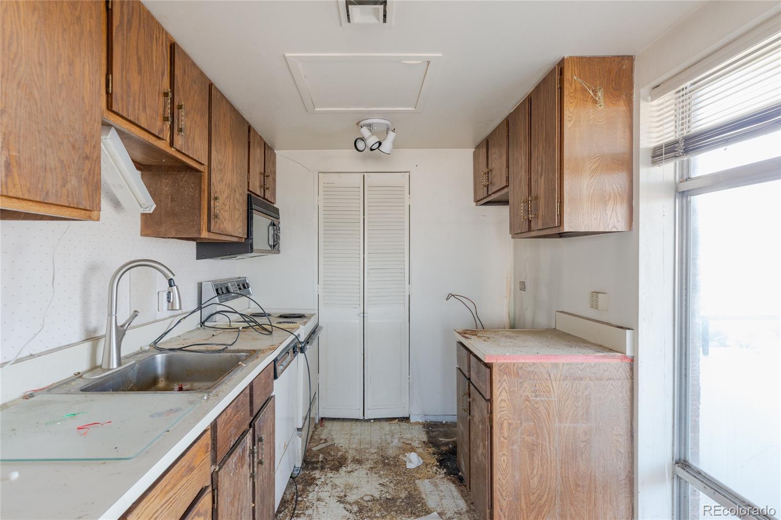 MLS Image #6 for 1888 s jackson street 802,denver, Colorado