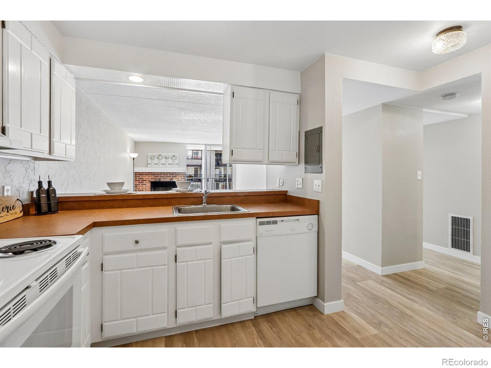 MLS Image #5 for 805  29th street,boulder, Colorado