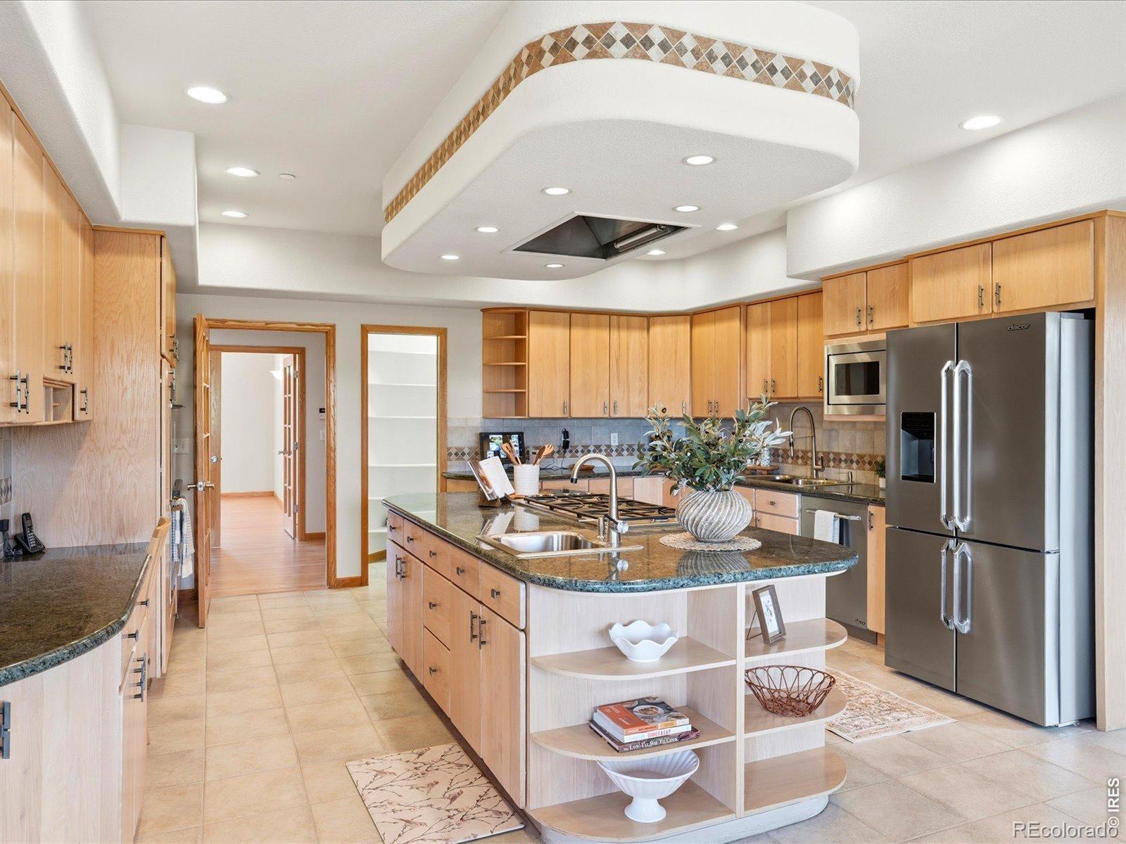 MLS Image #8 for 7705  crestview drive,longmont, Colorado