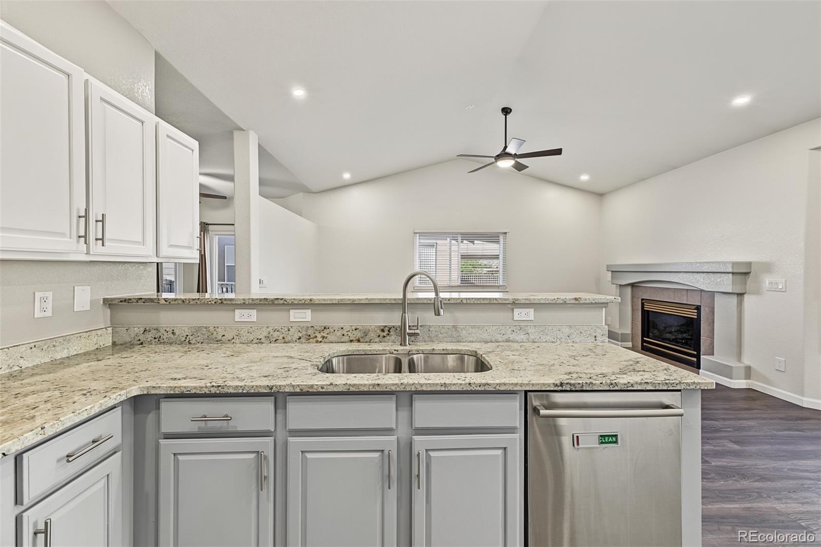 MLS Image #13 for 1323 w 111th place,northglenn, Colorado