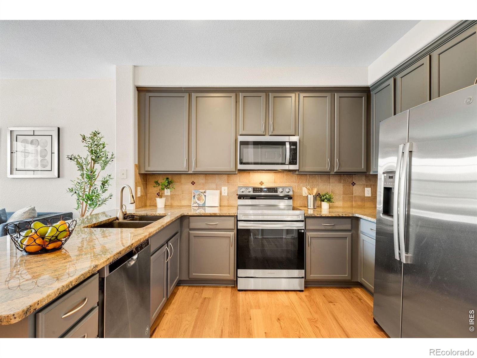 MLS Image #4 for 2205  beeler street 104,denver, Colorado