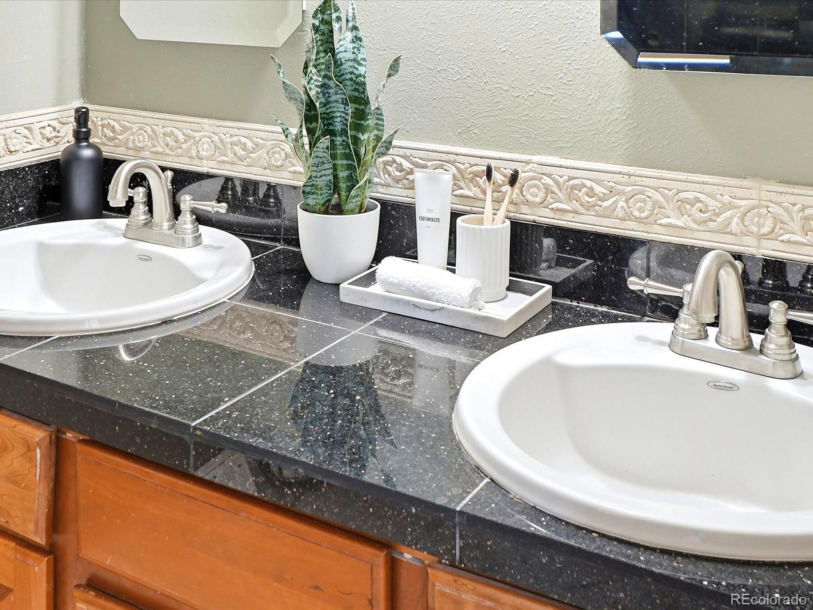 MLS Image #16 for 12106 e louisiana drive,aurora, Colorado