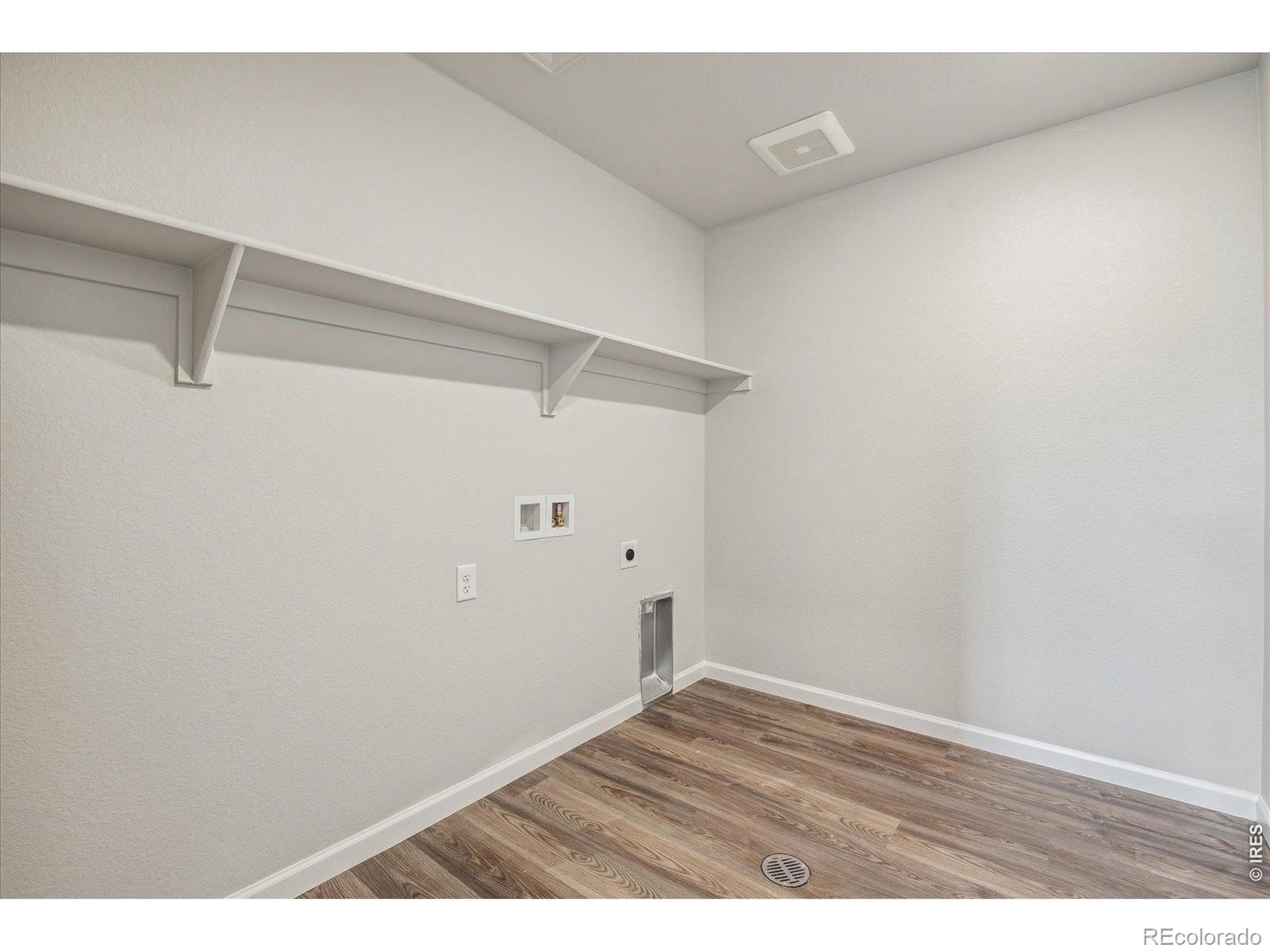 MLS Image #24 for 822  kettlepond way,windsor, Colorado