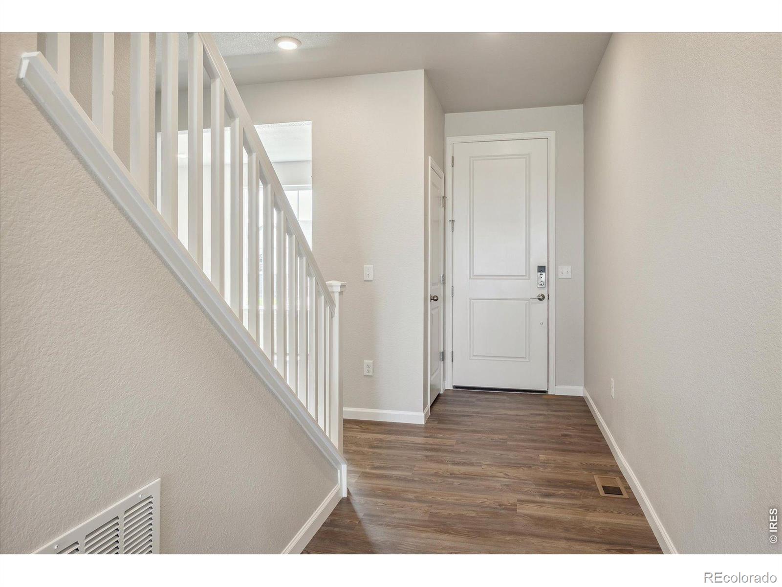 MLS Image #5 for 822  kettlepond way,windsor, Colorado