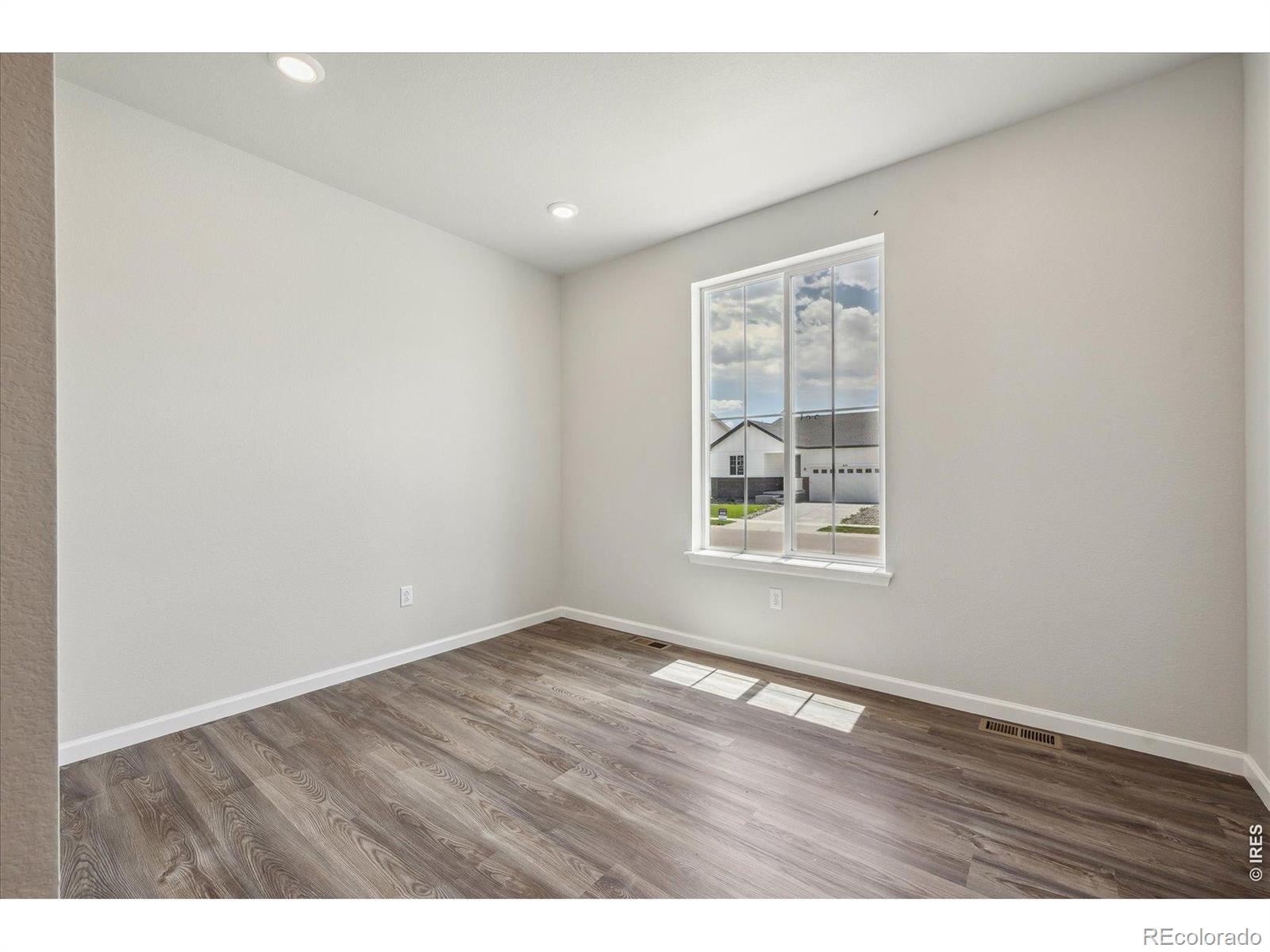 MLS Image #6 for 822  kettlepond way,windsor, Colorado
