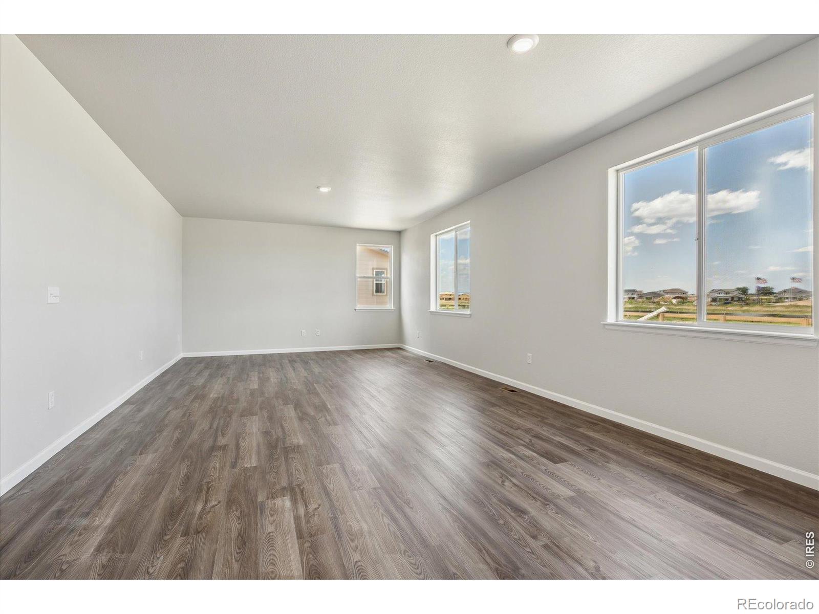 MLS Image #9 for 822  kettlepond way,windsor, Colorado