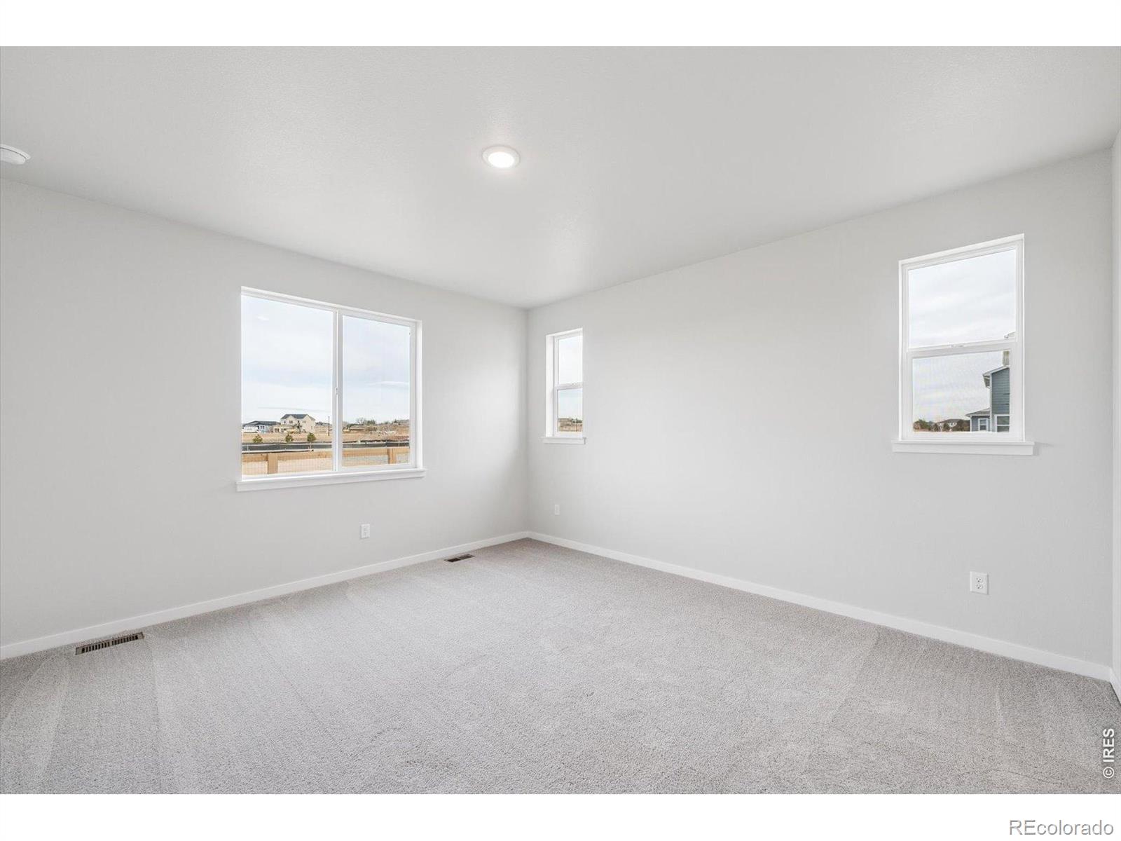 MLS Image #22 for 815  kettlepond way,windsor, Colorado