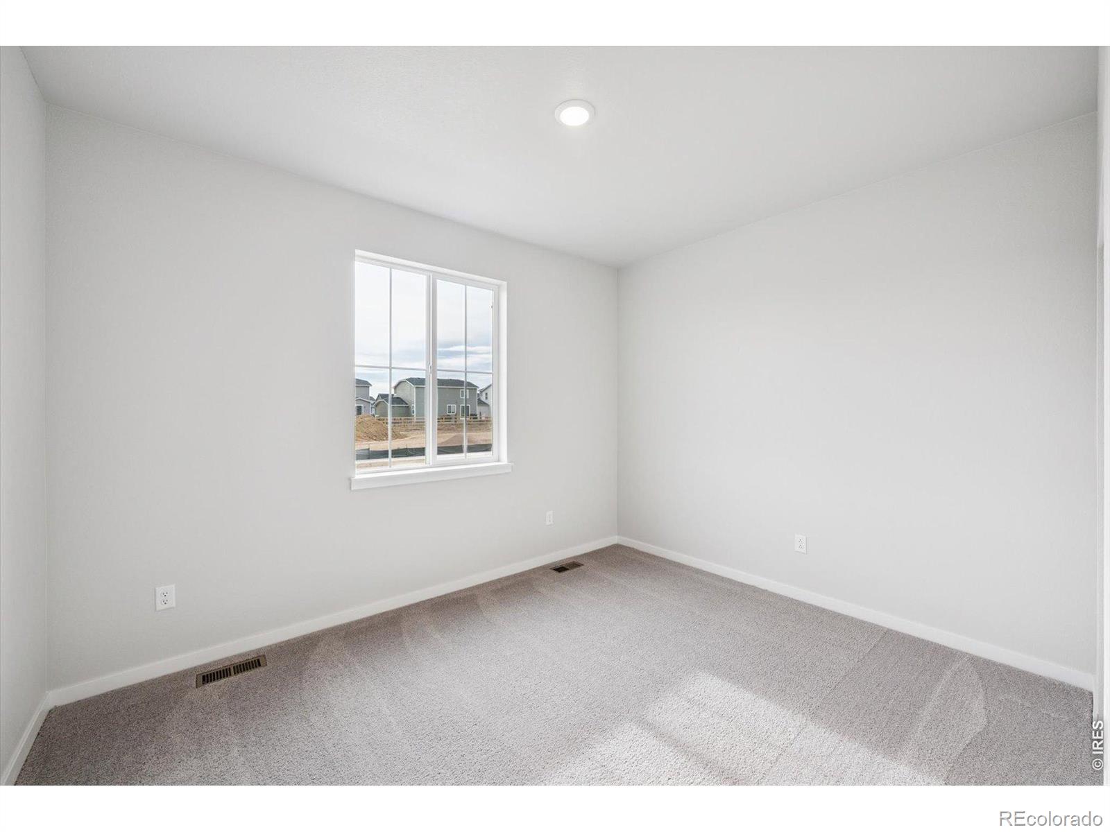 MLS Image #5 for 815  kettlepond way,windsor, Colorado