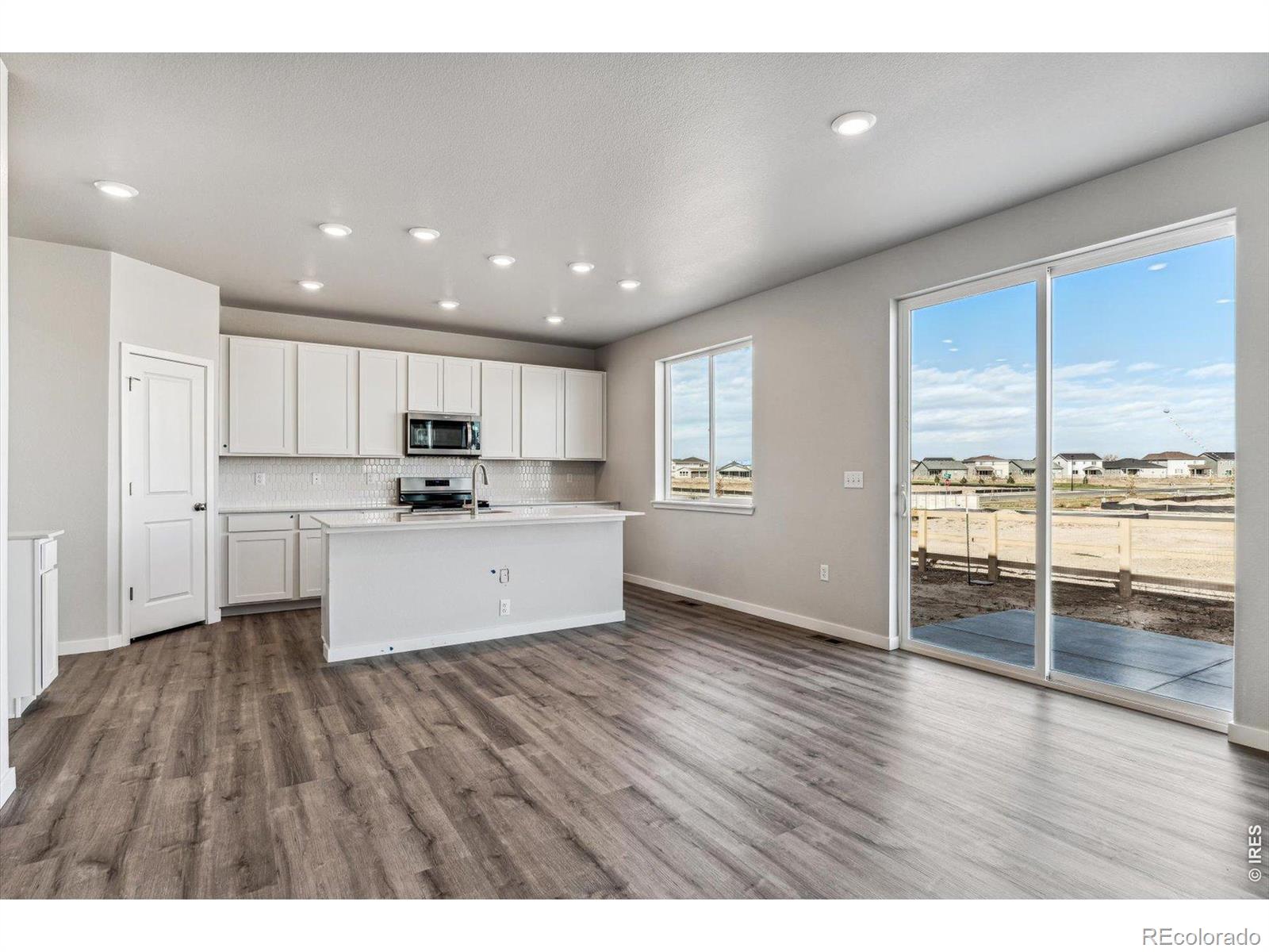 MLS Image #13 for 814  kettlepond way,windsor, Colorado
