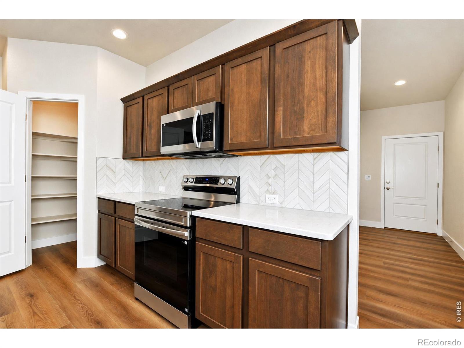 MLS Image #11 for 4752  degas drive,loveland, Colorado
