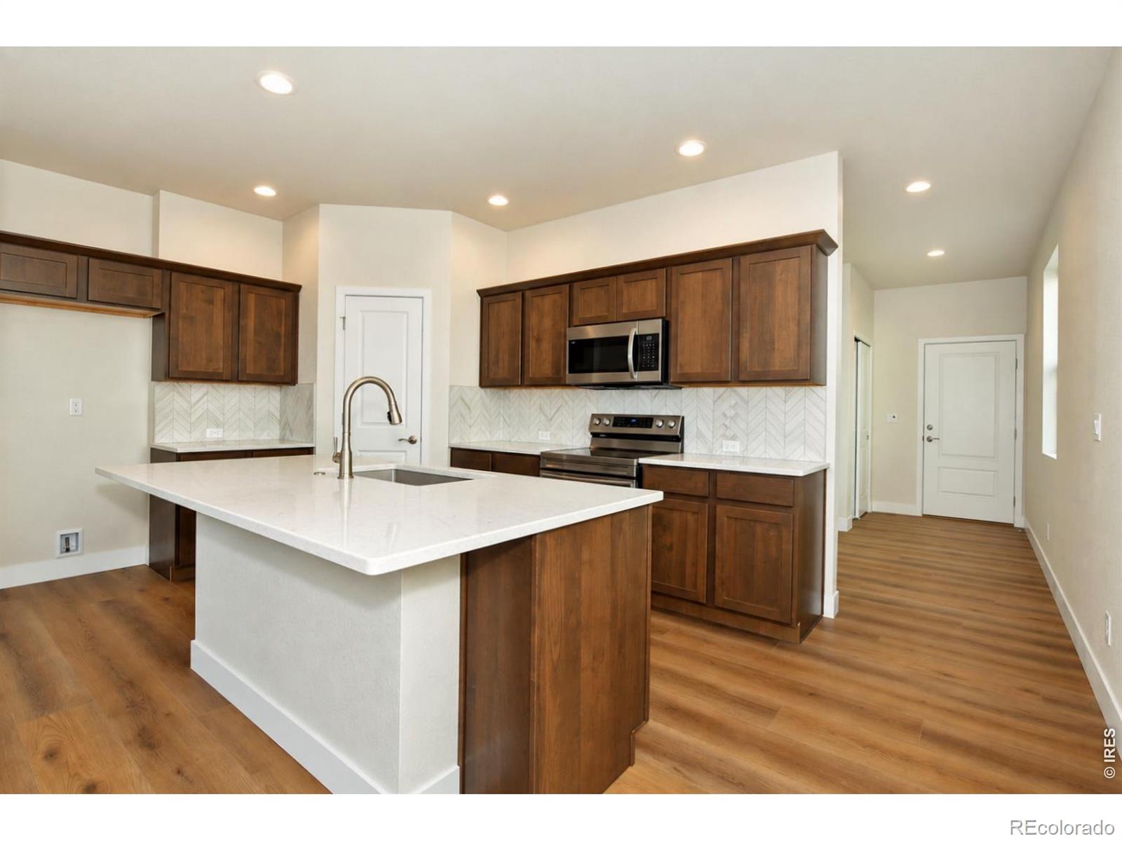 MLS Image #9 for 4752  degas drive,loveland, Colorado
