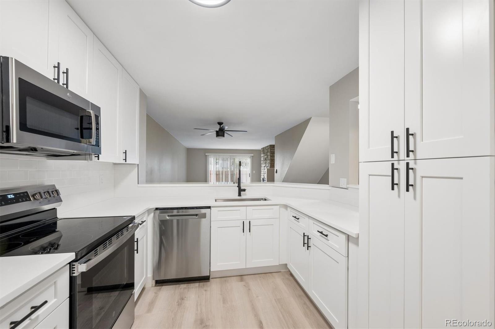 MLS Image #6 for 7476 e arkansas avenue,denver, Colorado