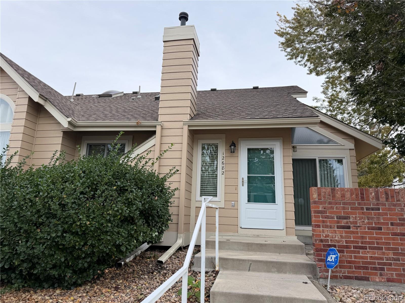 MLS Image #0 for 12682 e pacific circle,aurora, Colorado