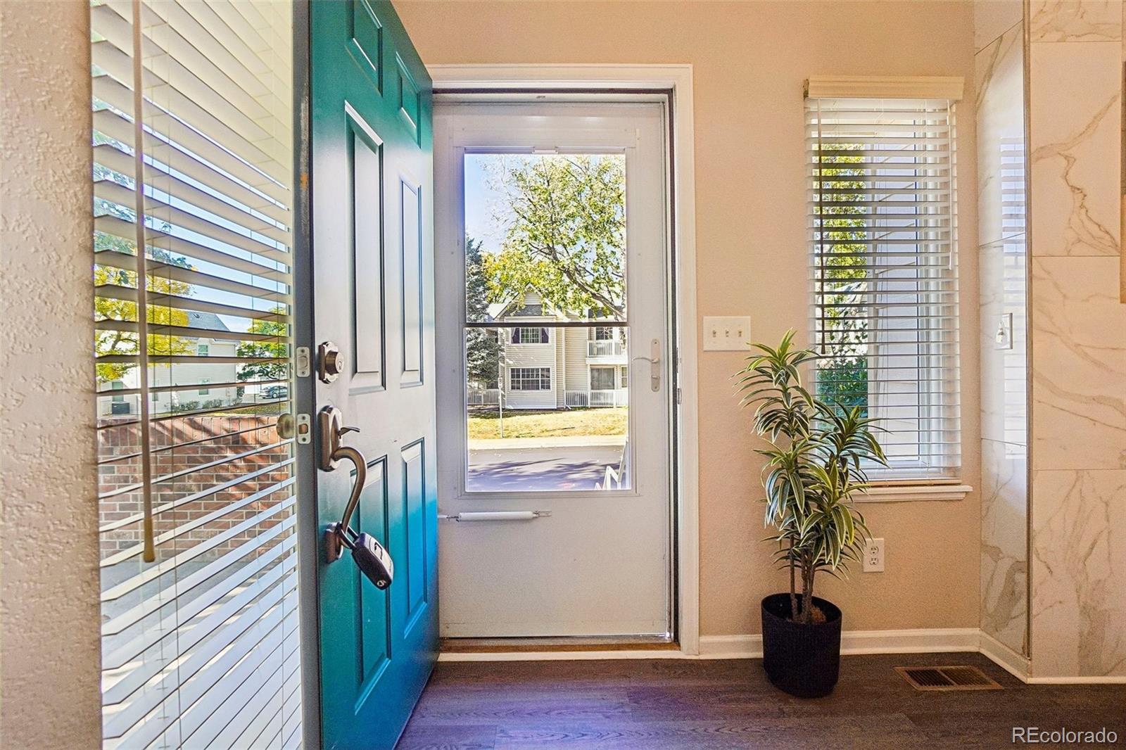 MLS Image #11 for 12682 e pacific circle ,aurora, Colorado