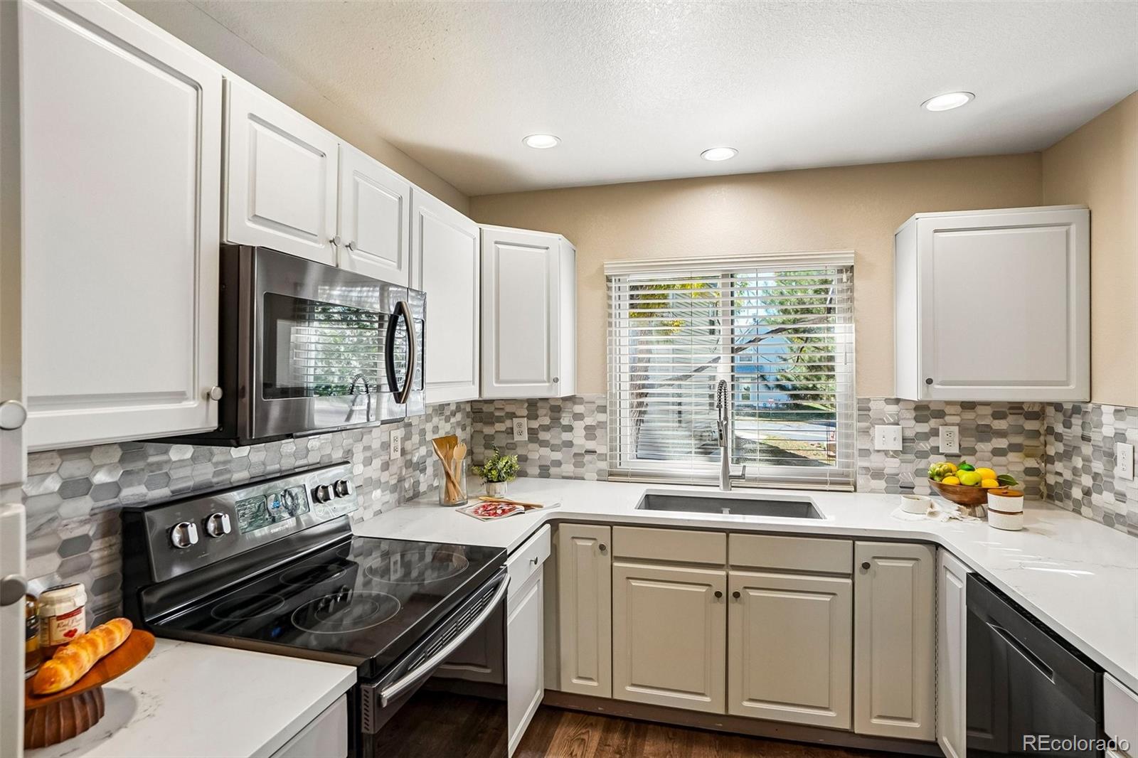 MLS Image #18 for 12682 e pacific circle ,aurora, Colorado
