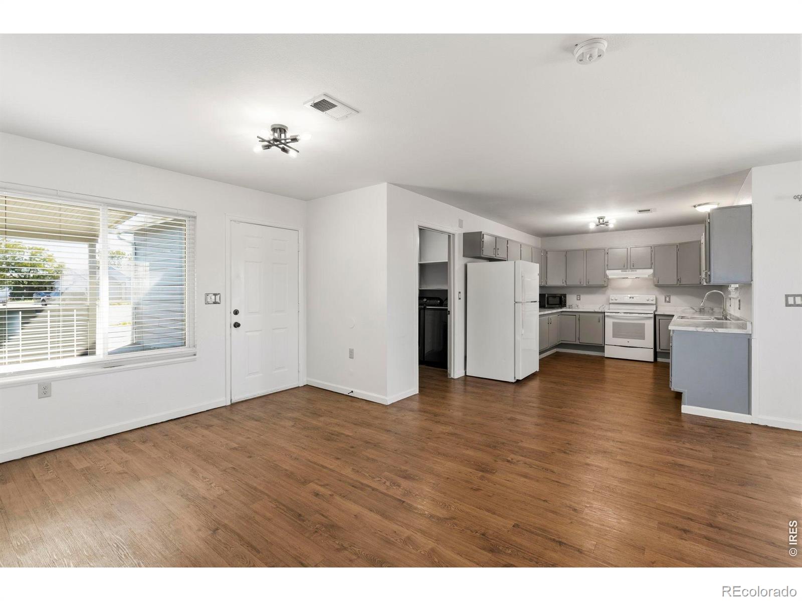 MLS Image #10 for 1625  40th st ct,evans, Colorado