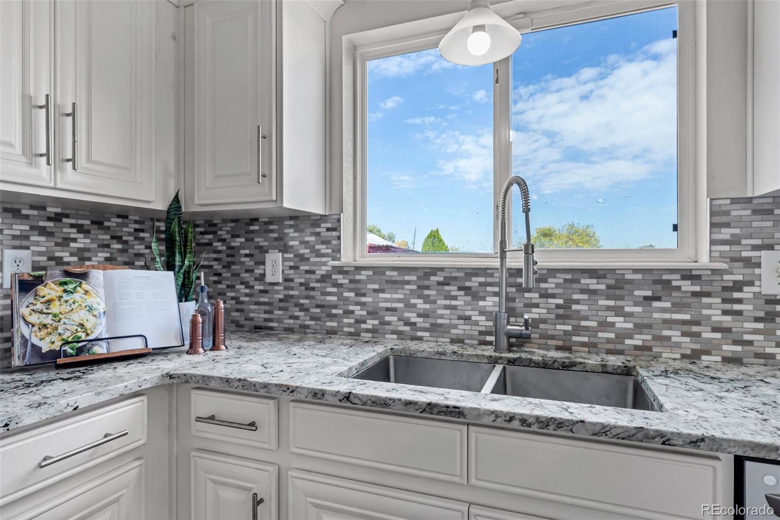 MLS Image #16 for 14543 e 26th place,aurora, Colorado