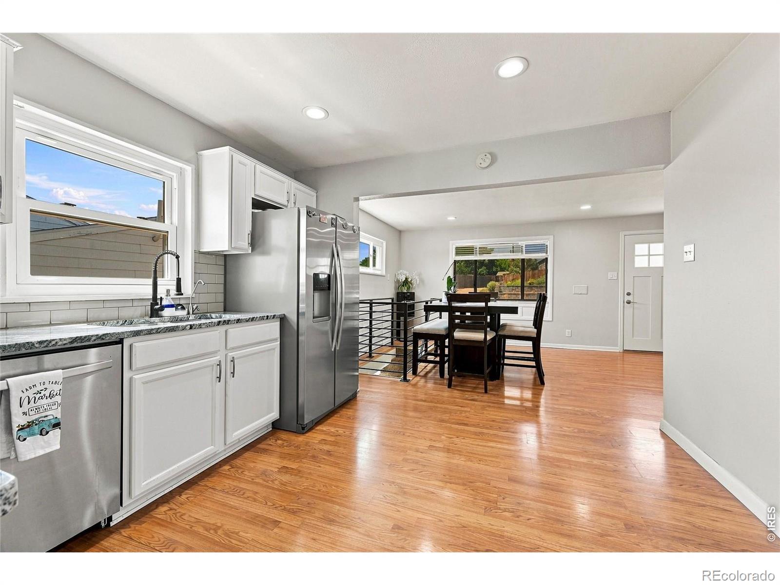 MLS Image #7 for 118 s yates way,denver, Colorado