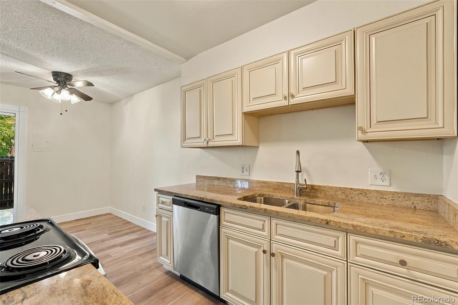 MLS Image #10 for 12165 e ford avenue,aurora, Colorado