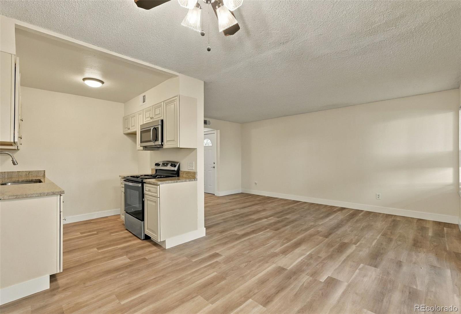 MLS Image #3 for 12165 e ford avenue,aurora, Colorado