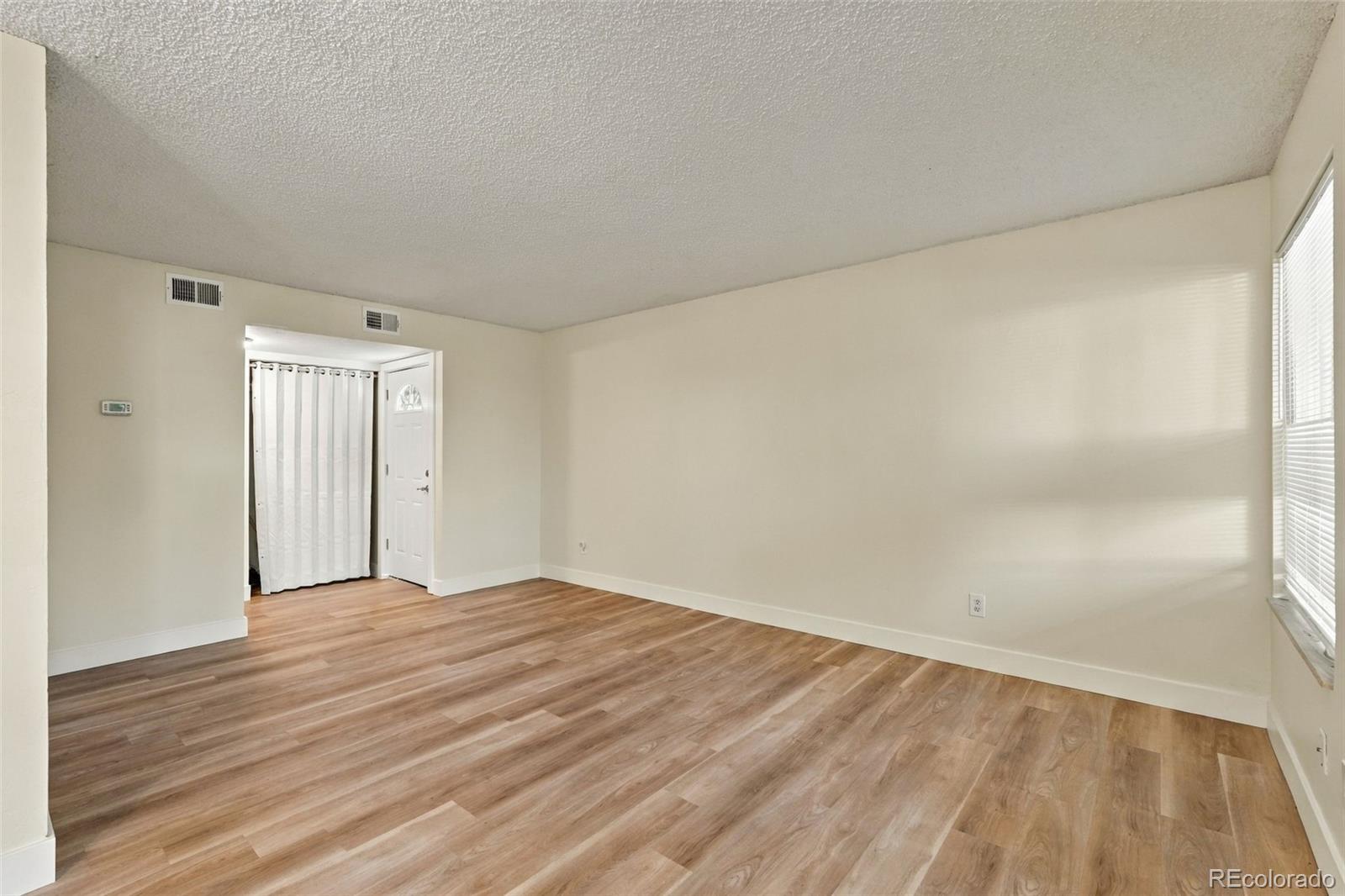 MLS Image #4 for 12165 e ford avenue,aurora, Colorado
