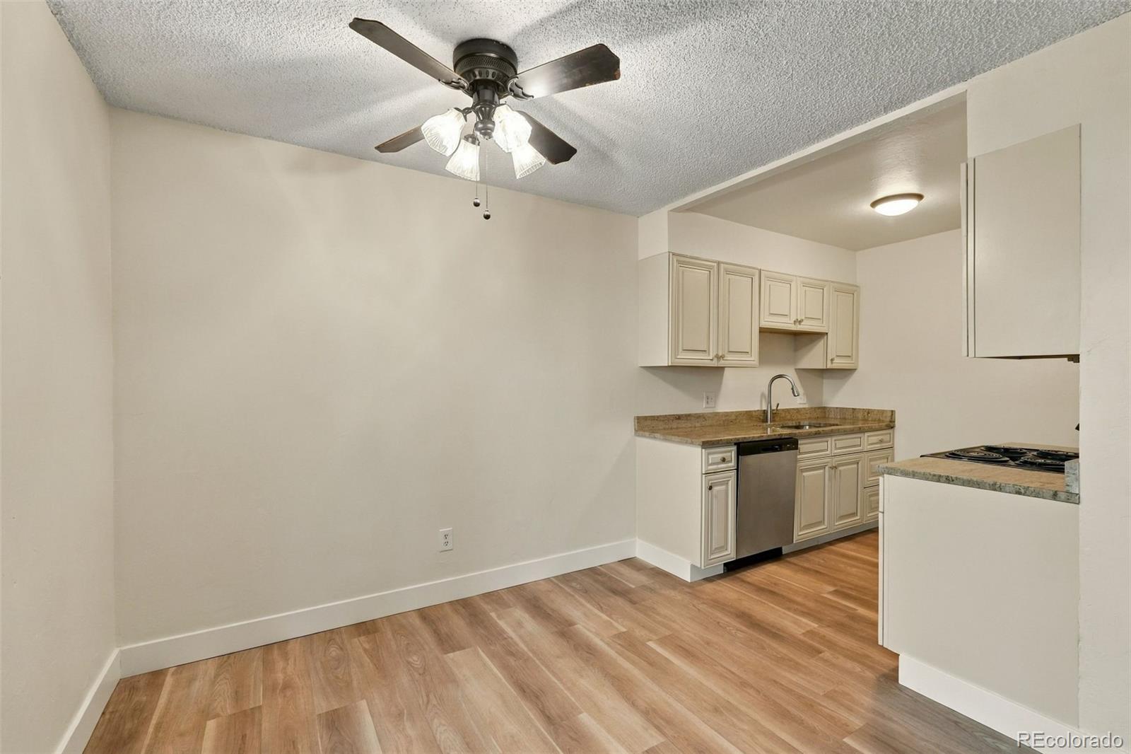 MLS Image #7 for 12165 e ford avenue,aurora, Colorado