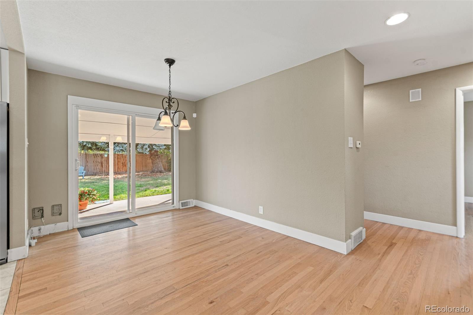 MLS Image #12 for 598 w valleyview avenue,littleton, Colorado