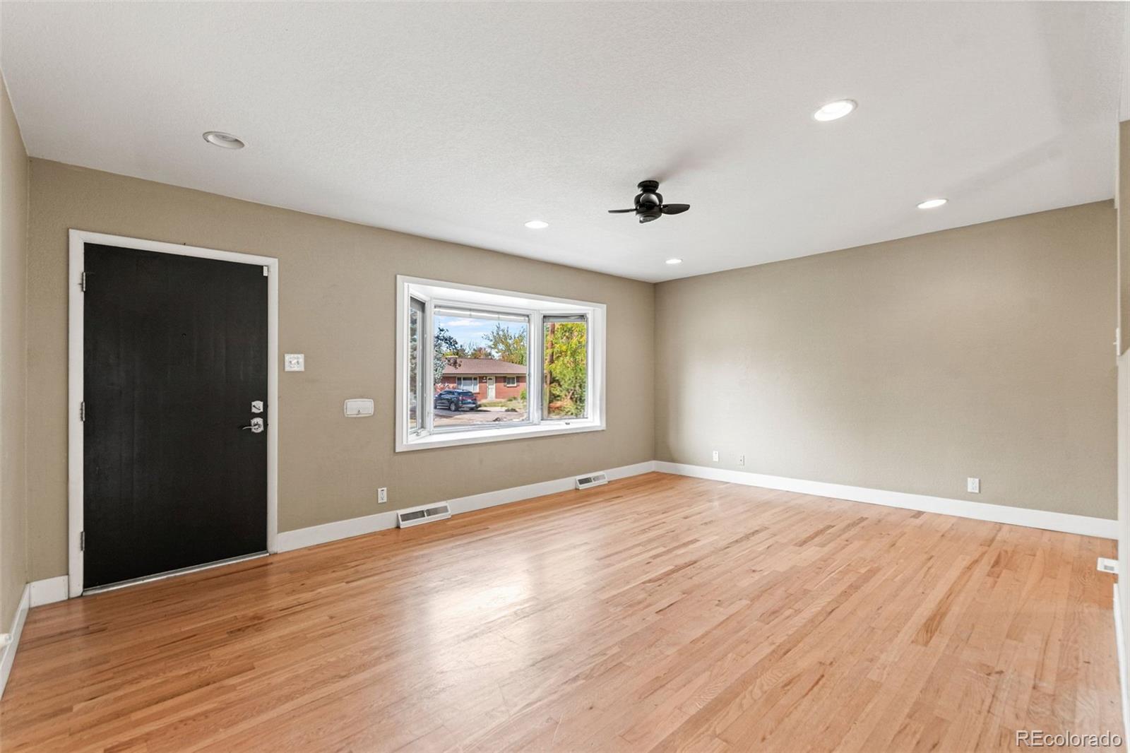 MLS Image #5 for 598 w valleyview avenue,littleton, Colorado