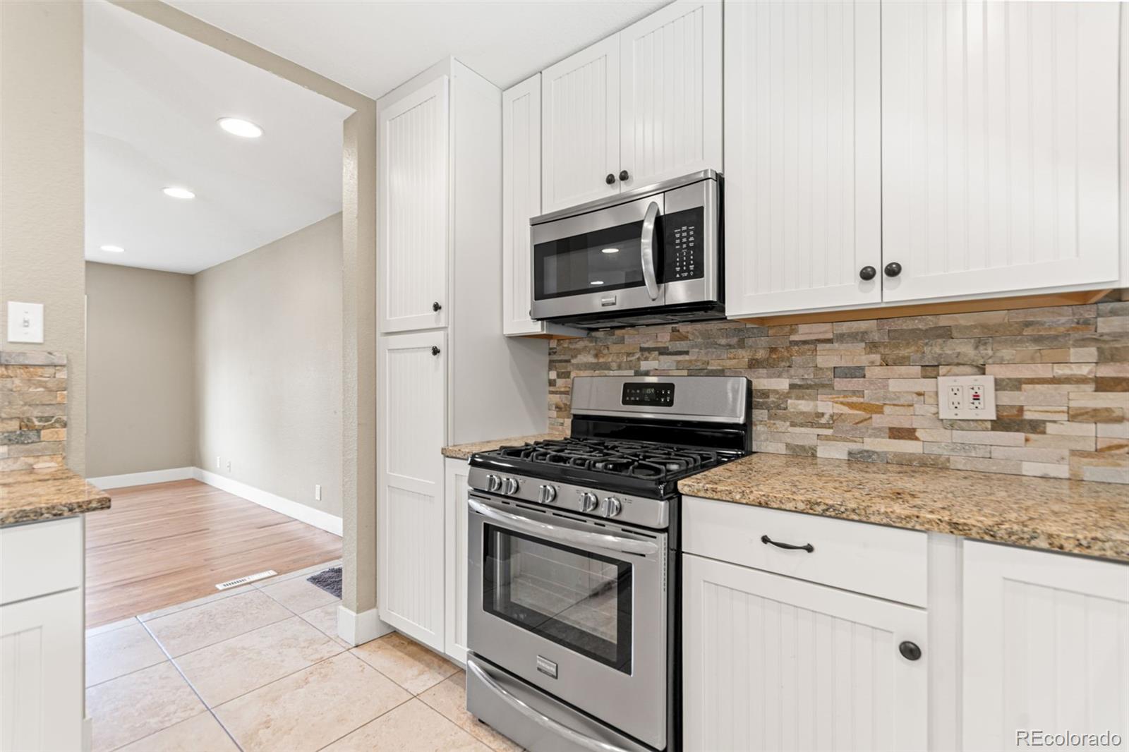 MLS Image #9 for 598 w valleyview avenue,littleton, Colorado
