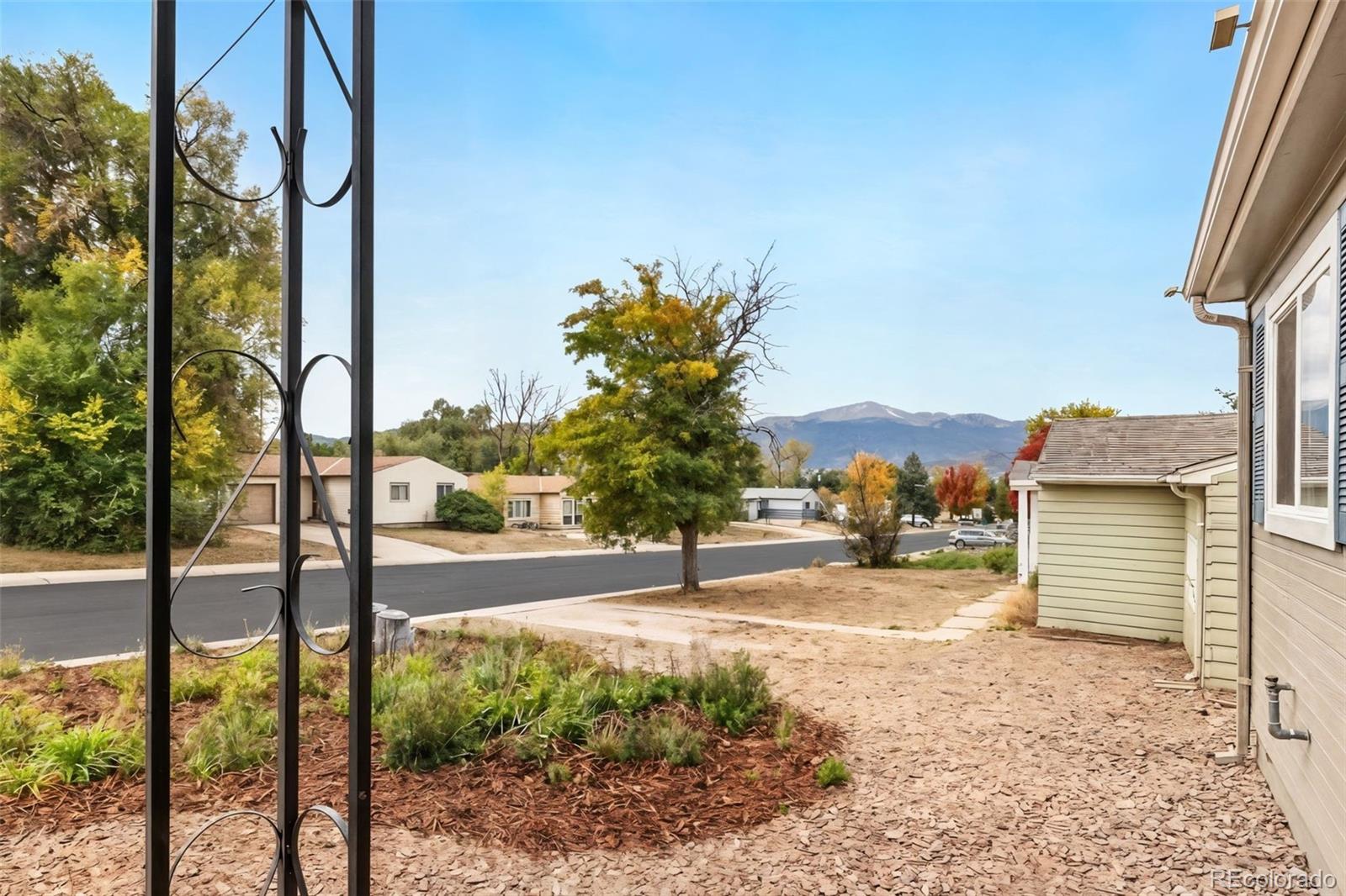 MLS Image #2 for 324  locust drive,colorado springs, Colorado