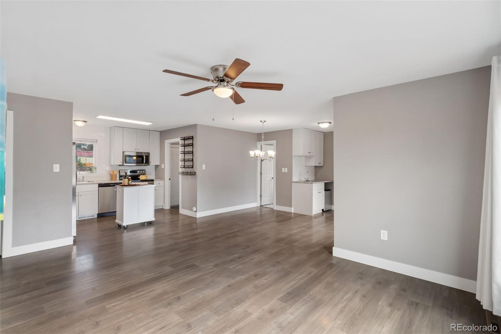 MLS Image #4 for 324  locust drive,colorado springs, Colorado