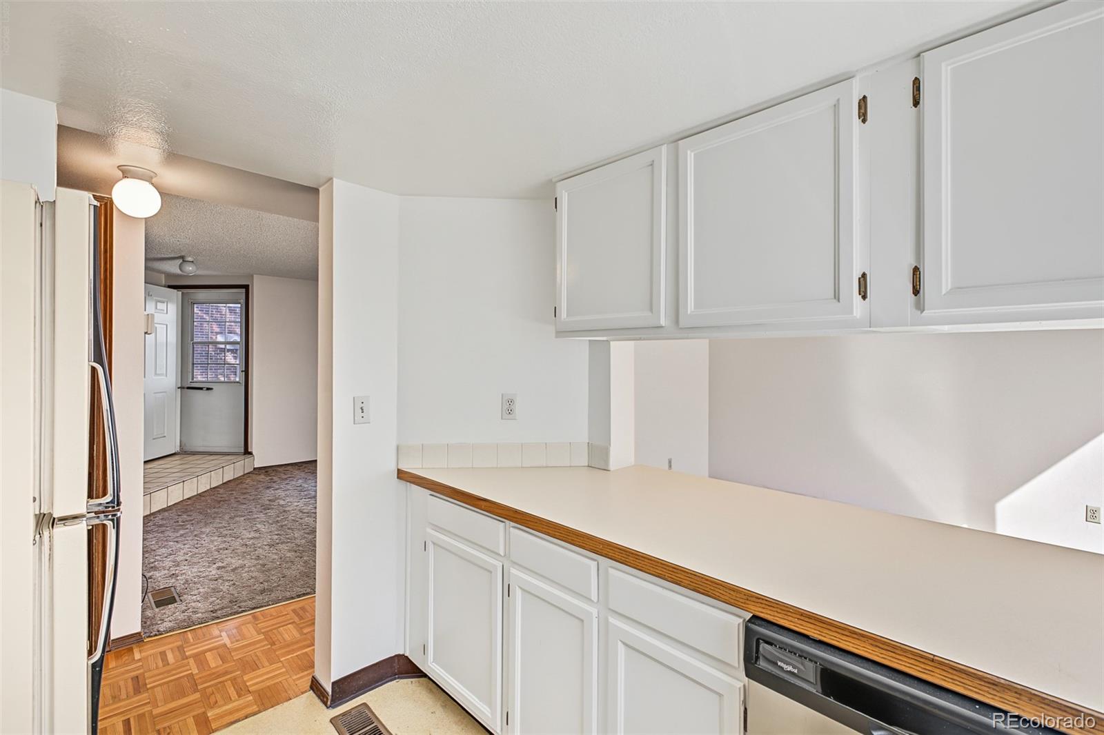MLS Image #14 for 6585 w 84th way,arvada, Colorado
