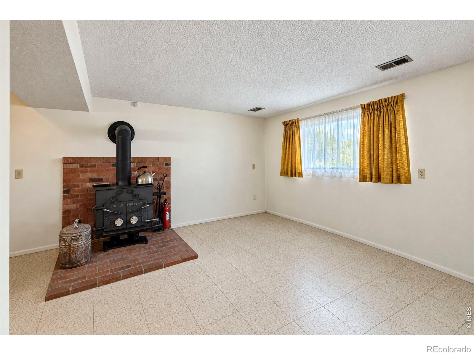 MLS Image #22 for 1318 s grant street,longmont, Colorado