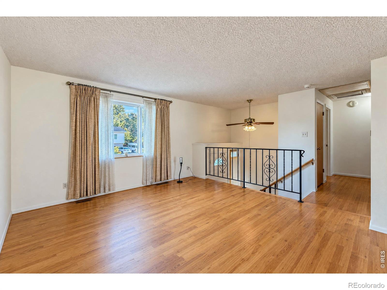 MLS Image #5 for 1318 s grant street,longmont, Colorado