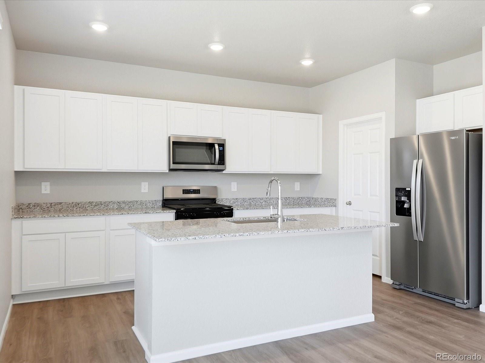 MLS Image #5 for 6922  quail avenue,firestone, Colorado