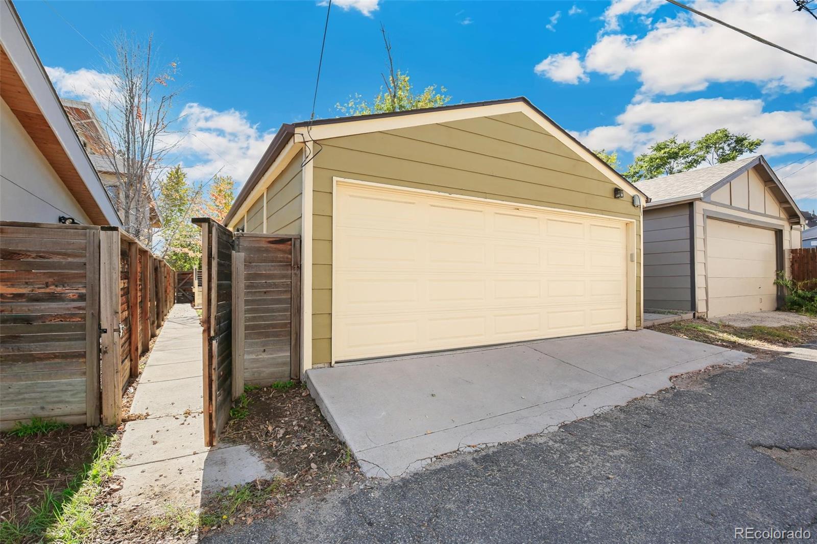 MLS Image #36 for 3439 w moncrieff place,denver, Colorado