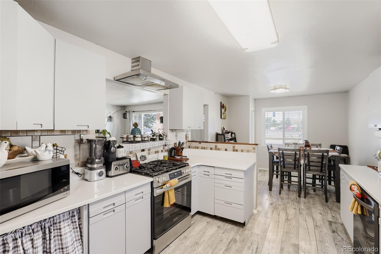 MLS Image #11 for 7920  monaco street,commerce city, Colorado