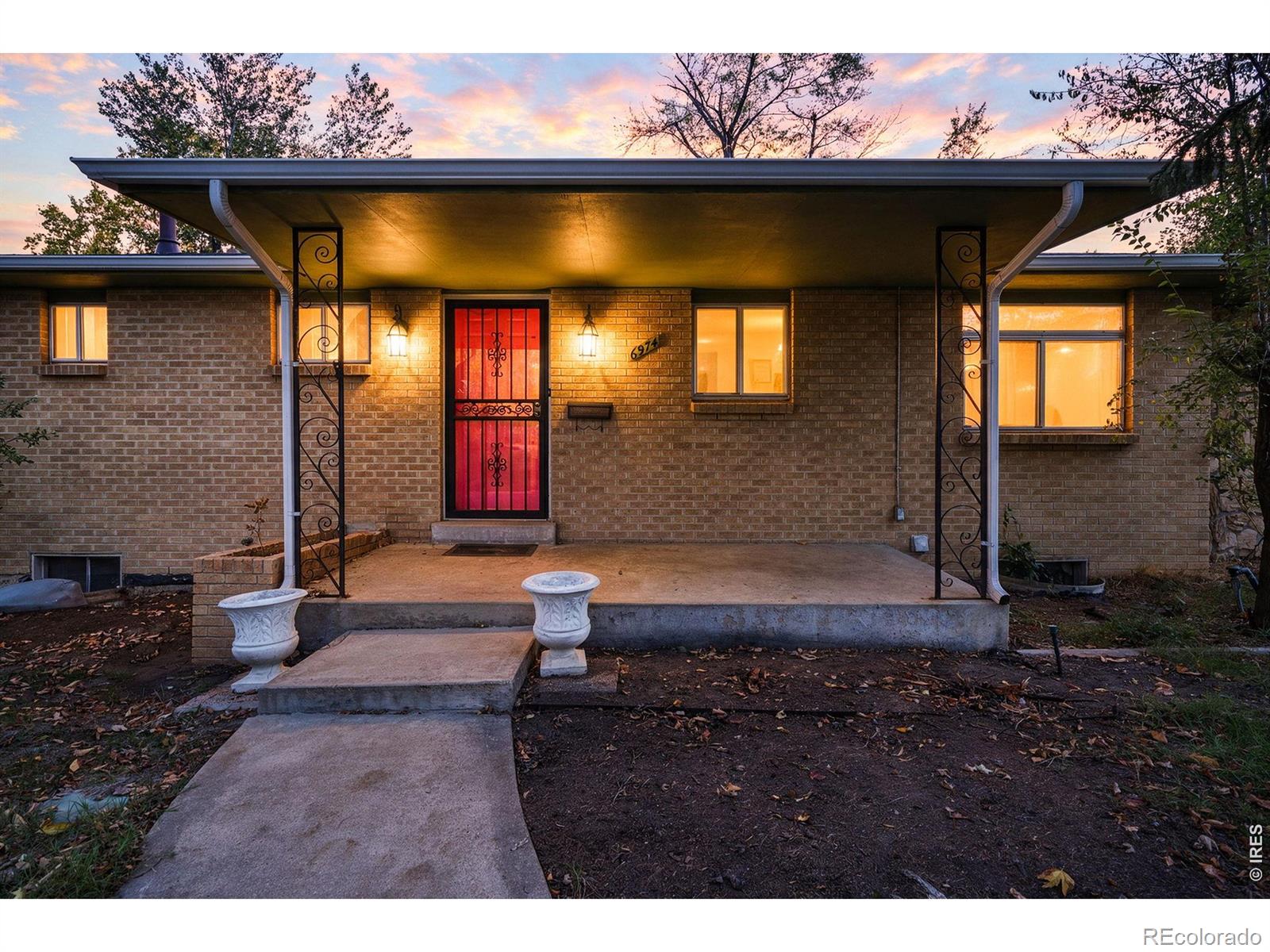 MLS Image #1 for 6974 s lakeview street,littleton, Colorado