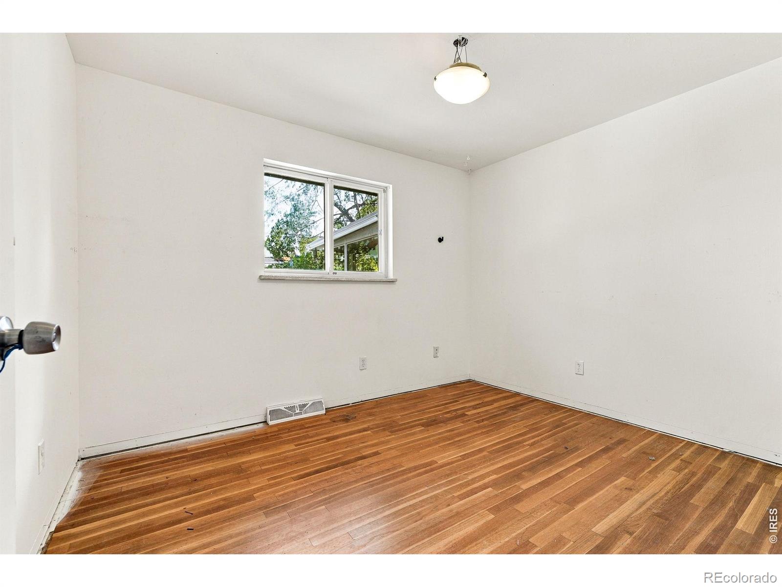 MLS Image #13 for 6974 s lakeview street,littleton, Colorado