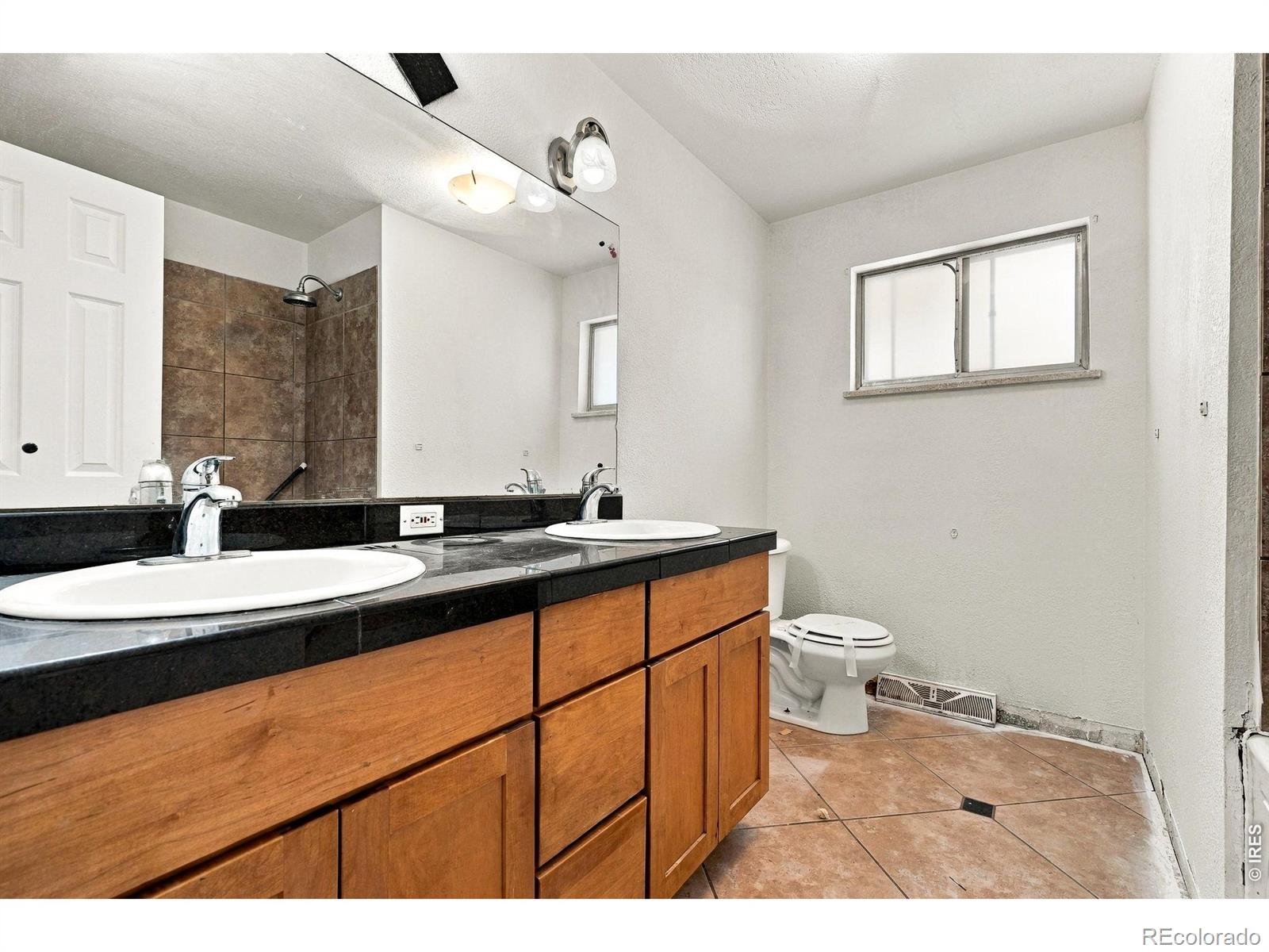 MLS Image #17 for 6974 s lakeview street,littleton, Colorado